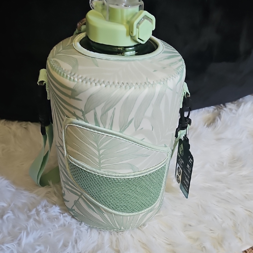 TAL Leaf Print Water Bottle Carrier